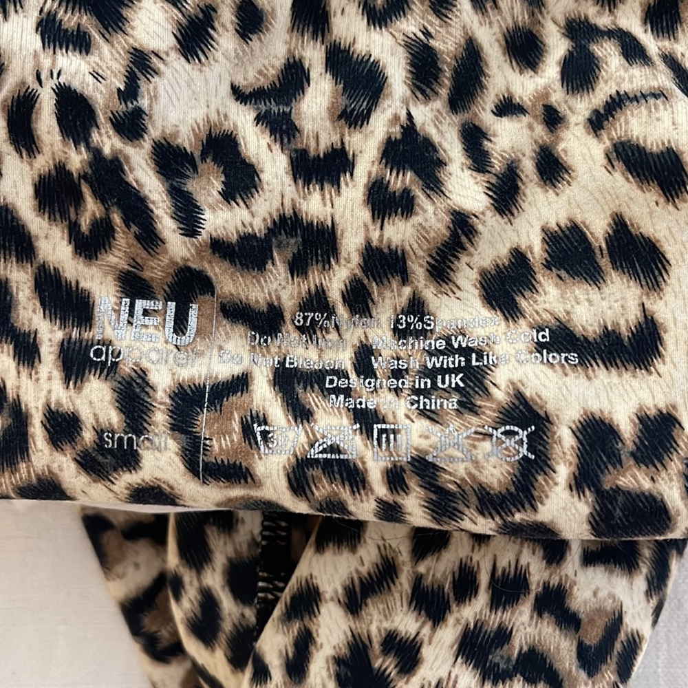 Neu Apparel Leggings View 5